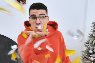 Чем заняться в новогоднюю ночь за столом