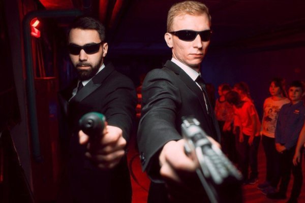 Люди в черном